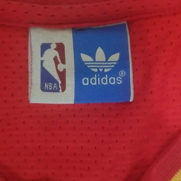 Atlanta Hawks Dominique Wilkins jersey - Picture 4 of 4